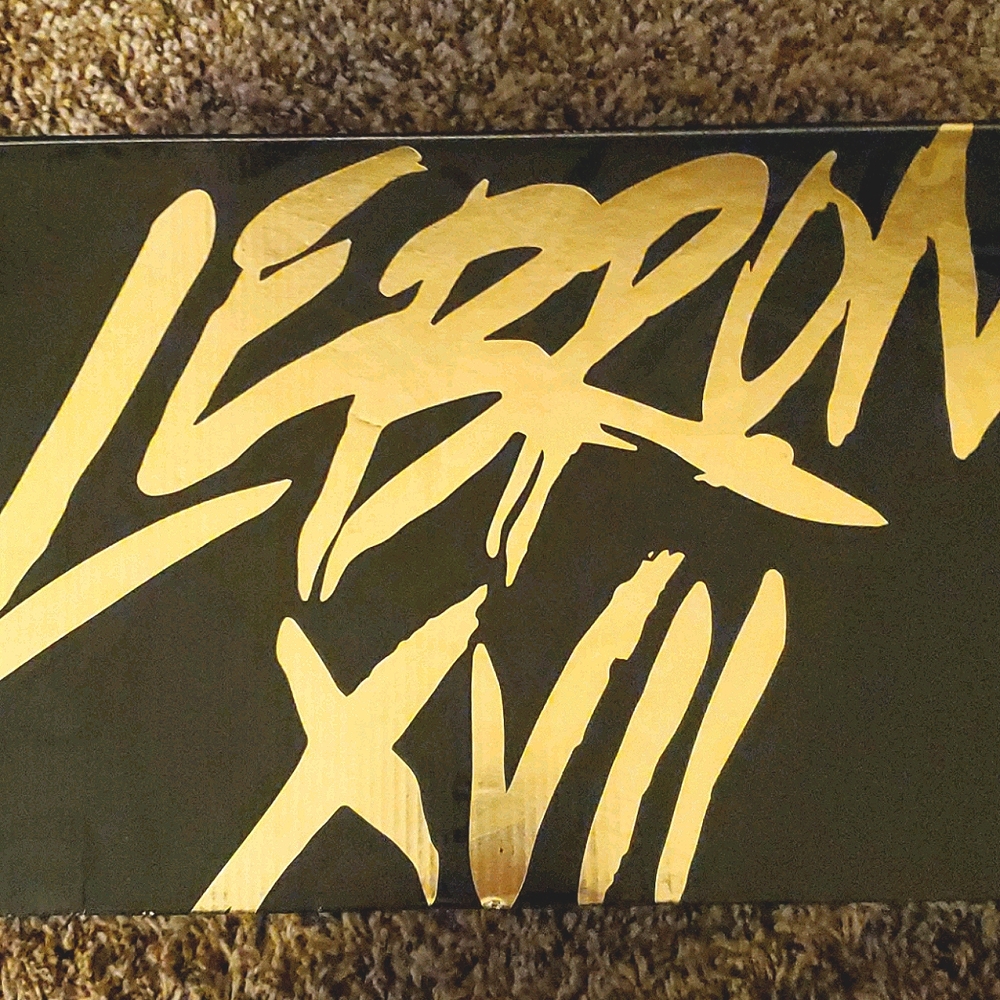 Nike Lebron 17 Low Titan